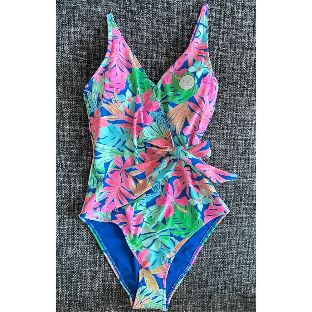 NEW Member's Mark Women's Wrap-Style One-Piece Swimsuit